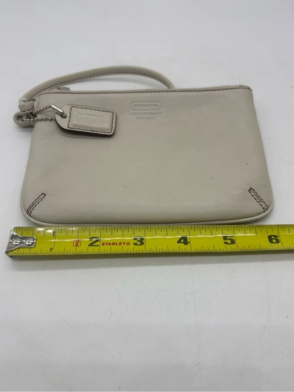 Coach Skinny Mini Corner Zip Wallet Wristlet Clutch Off White Leather